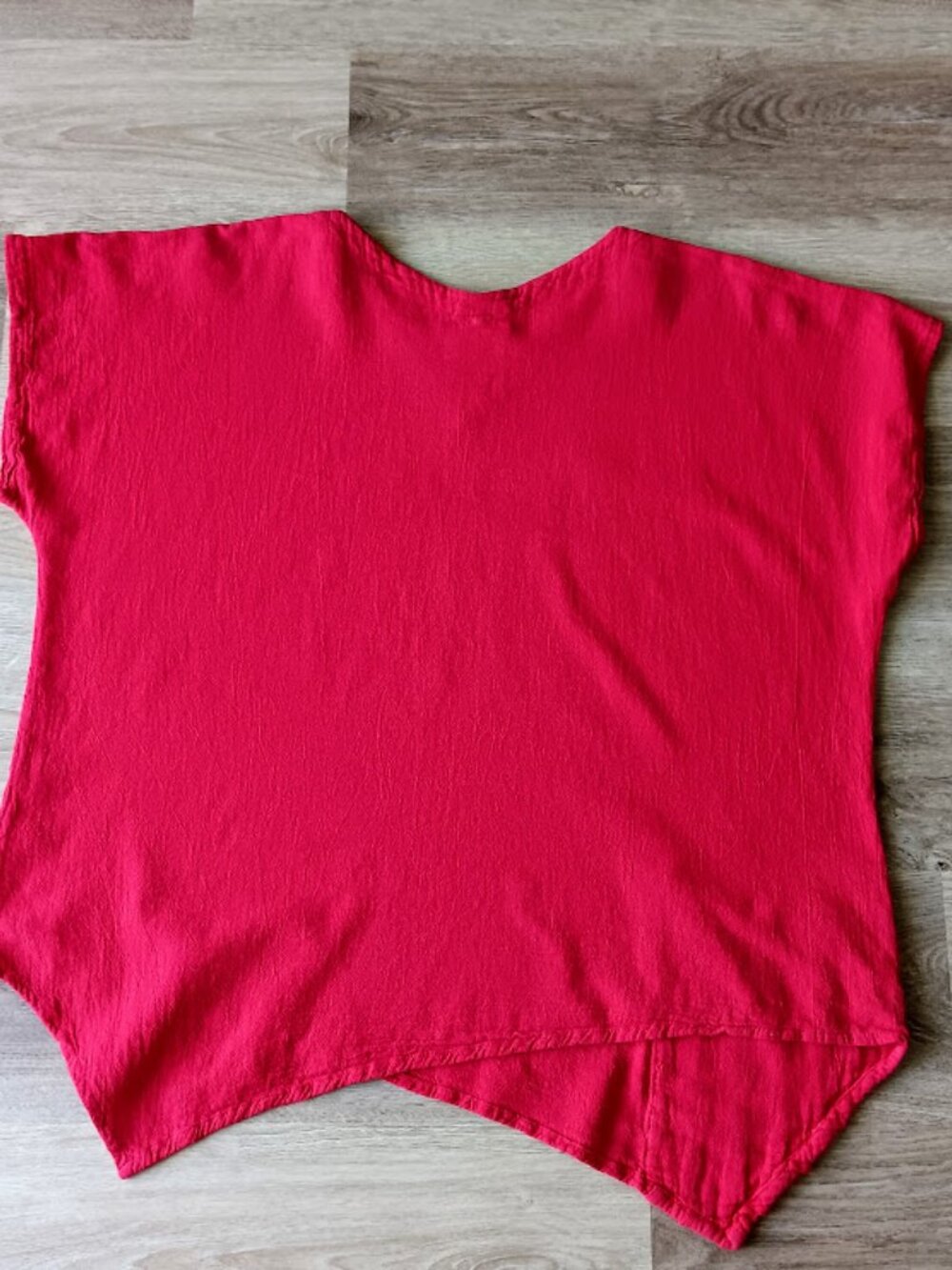Oh My Gauze 3 XXL Plus Size True Red Asymmetrical Pocket Top - Picture 4 of 10
